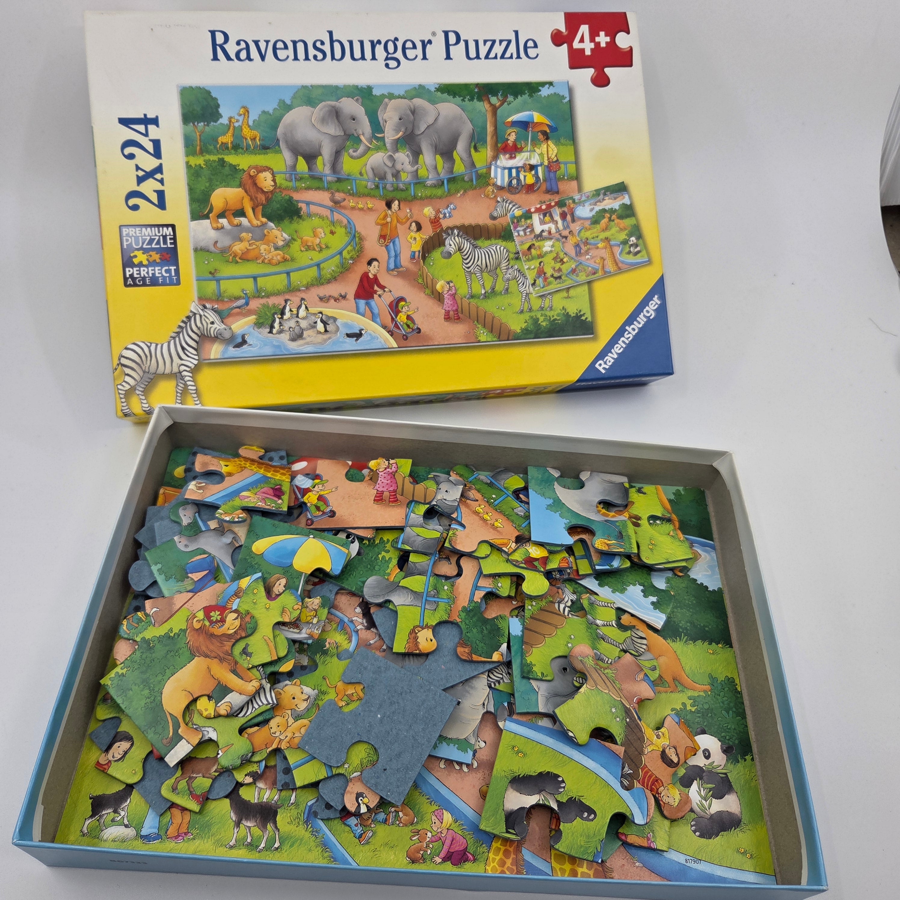 Ravensburger 2 in 1 'A Day at the Zoo' Puzzle
