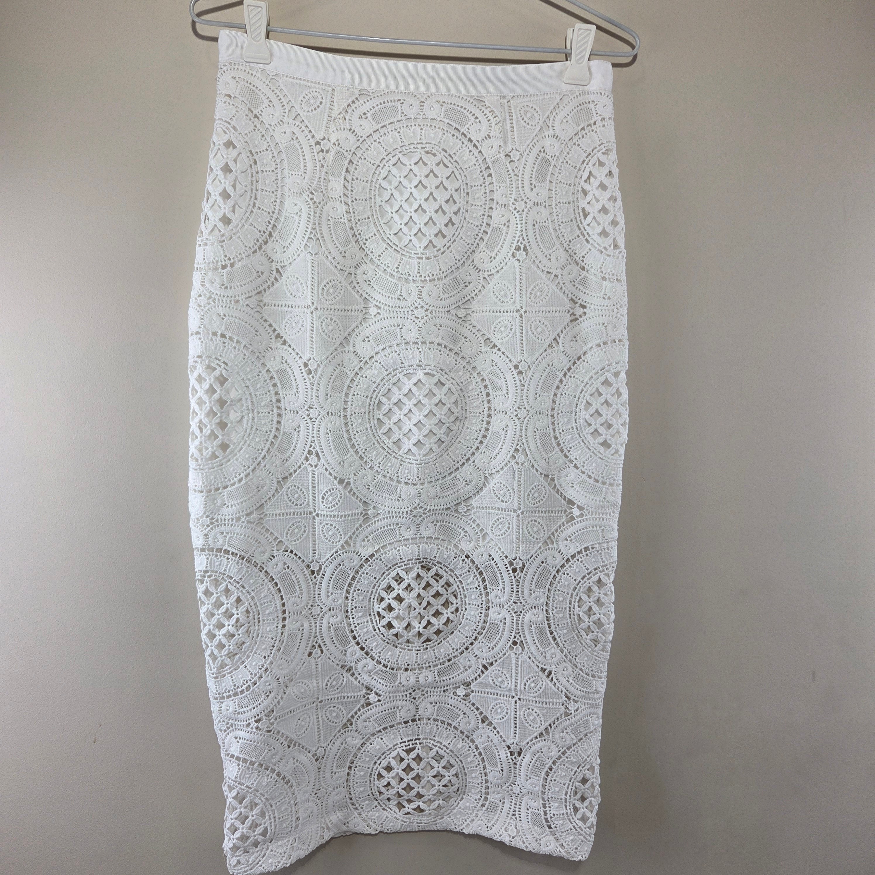 Tokito White Lace Pencil Skirt