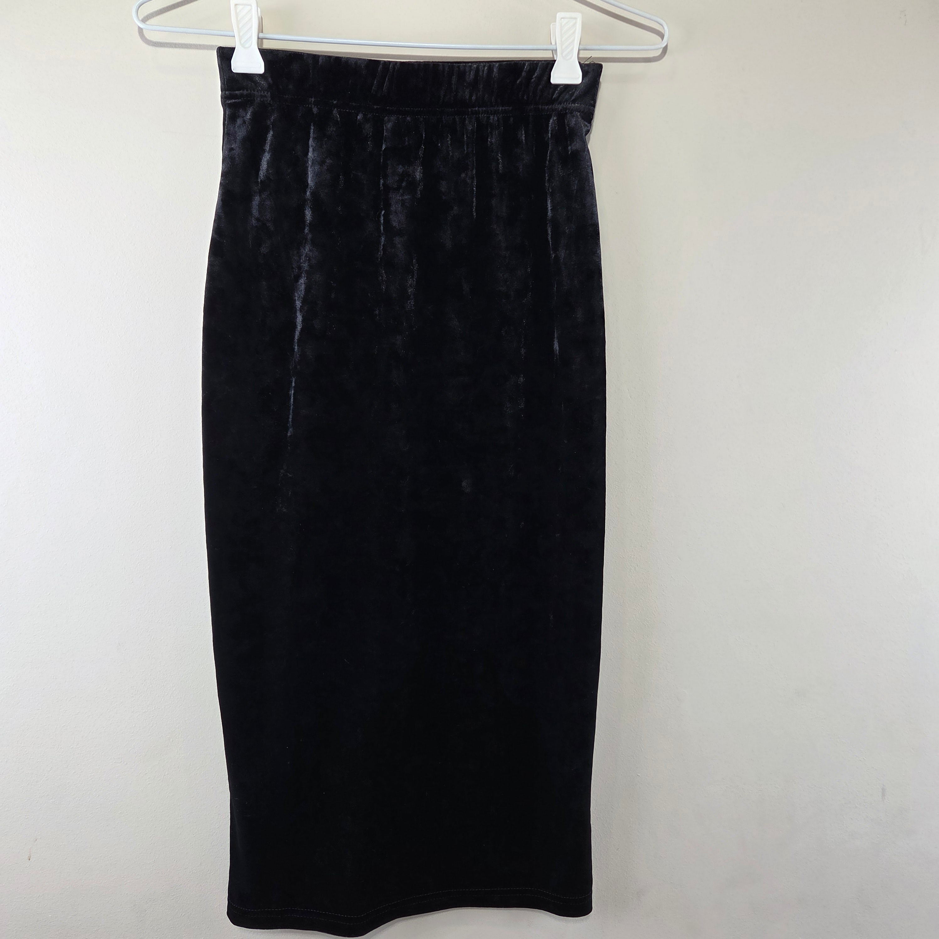 Sheike Velvet Black Mid Length Pencil Skirt