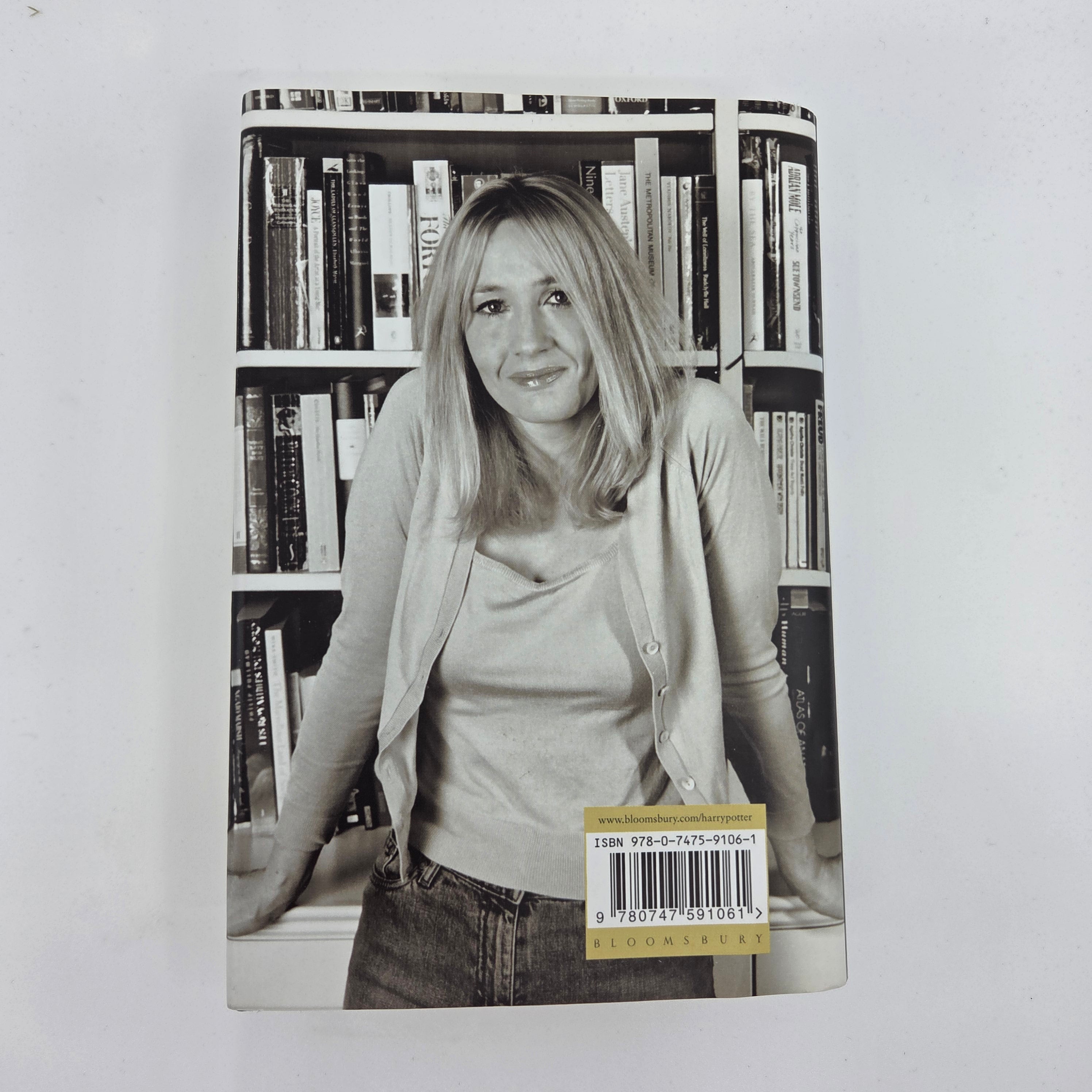 Harry Potter and The Deathly Hallows Hardcover Book