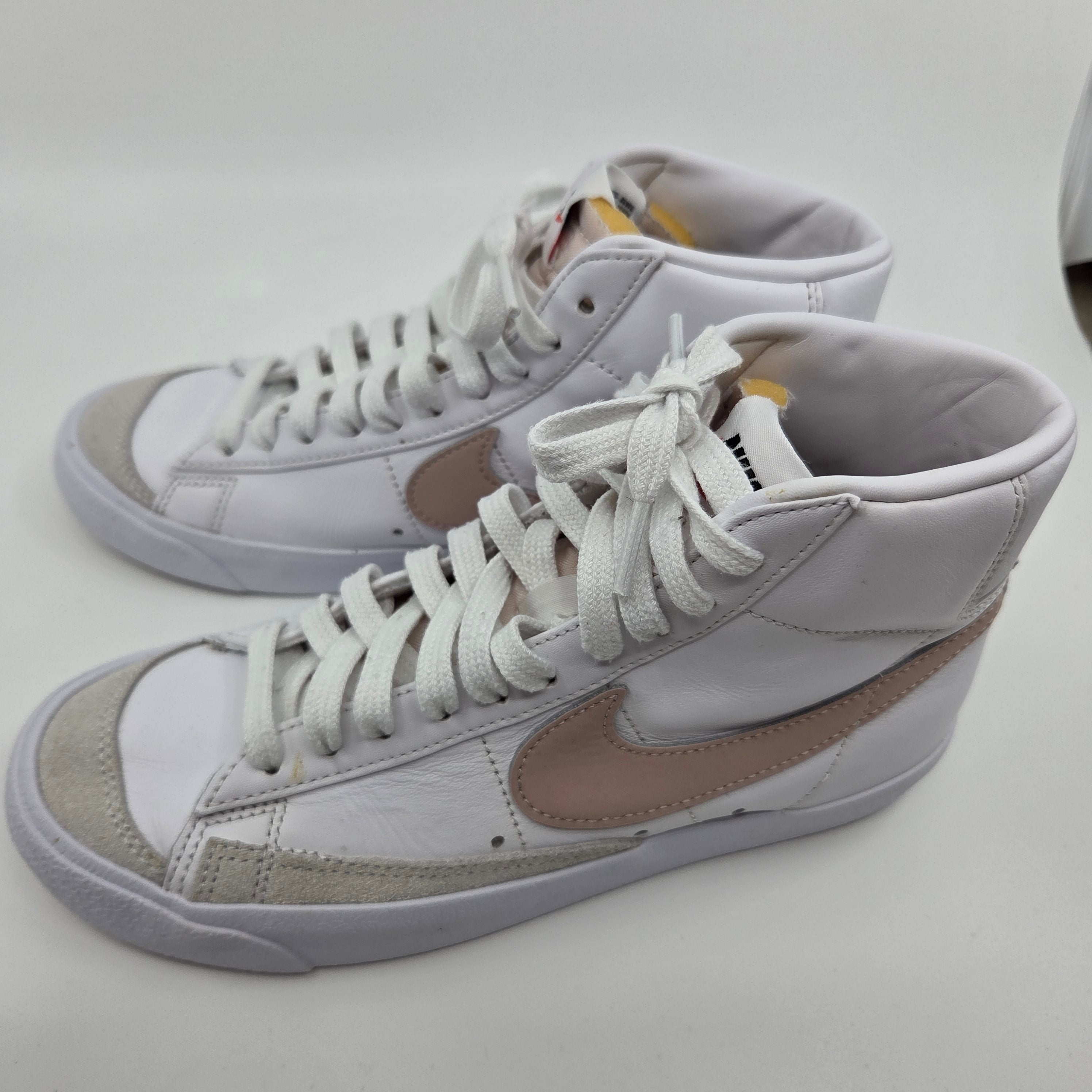 Nike Blazer Mid '77 Vintage Pink High Top Sneakers